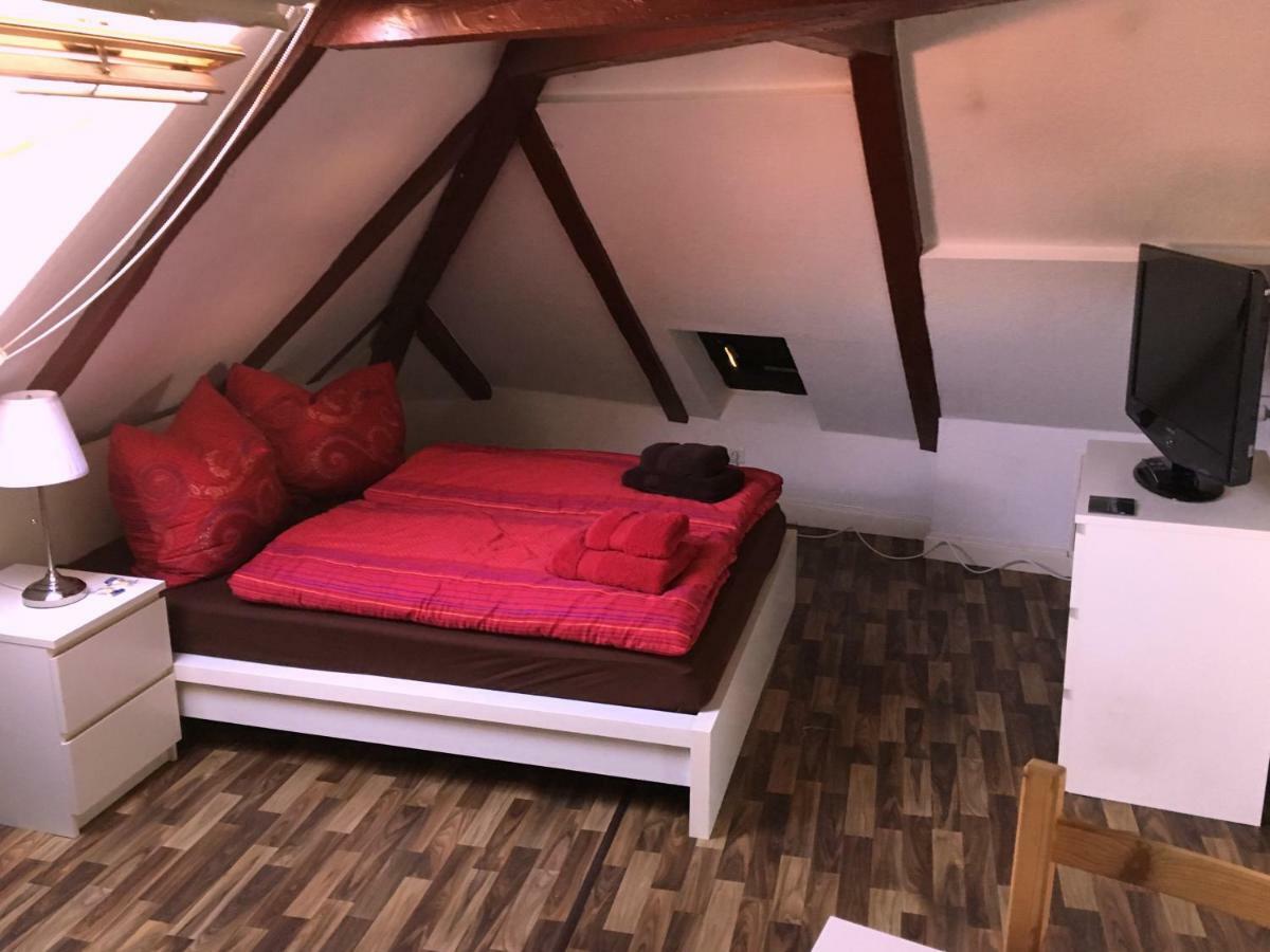 Отель Sleep In Hamburg St. Pauli Экстерьер фото